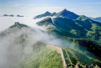 中国河北省秦皇岛市坂厂峪长城春季自然风光