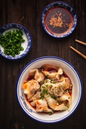 麻辣红油抄手四川成都小吃