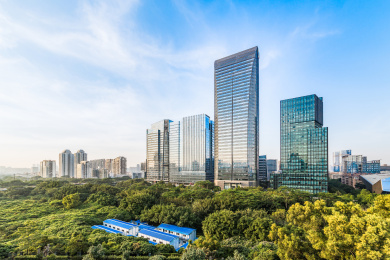 深圳大学校园和深圳腾讯大厦