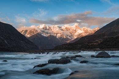 中国西藏自治区林芝市雅鲁藏布大峡谷景区内南迦巴瓦峰