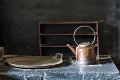 山西省平遥古城马家大院内的清代灶具