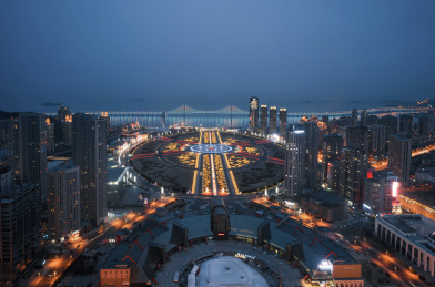 中国辽宁省大连市星海广场城市风光