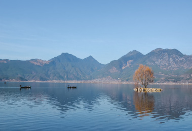 云南昆明滇池湖面自然风光