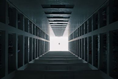 仰拍重庆市渝中区大型对称居民楼建筑风光