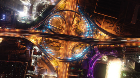 航拍灯火通明的夜上海城市建筑交通景观