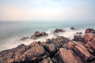 中国山东省日照市任家台礁石公园海景