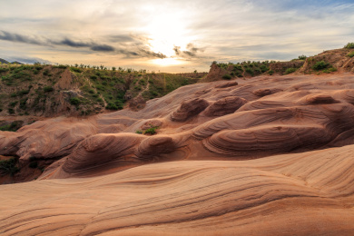 中国陕西省榆林市靖边龙洲丹霞波浪谷风光