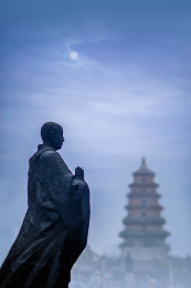 陕西省西安市大雁塔南门玄奘像