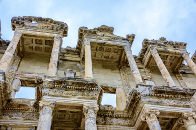 土耳其小亚细亚以弗所古城遗址塞尔苏斯图书馆