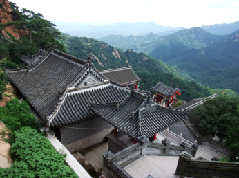 中国辽宁省鞍山市千山风景区五佛顶普安观