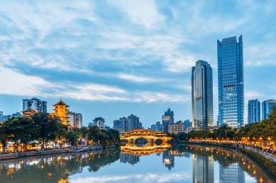 中国四川成都安顺桥城市风光