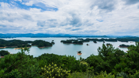 中国浙江省杭州市淳安县千岛湖景区全景