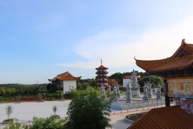中国广东省茂名市灵惠寺大雄宝殿