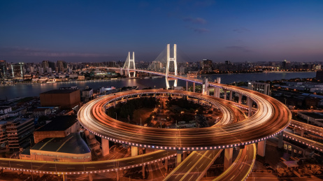 中国上海市南浦大桥傍晚风光