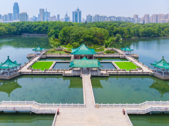 武汉东湖风景区夏日航拍风光