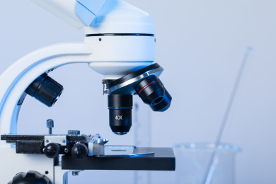 科研医疗实验室里的显微镜