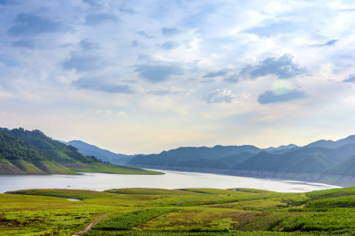 中国辽宁丹东鸭绿江沿岸风光