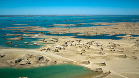 青海水上雅丹地貌青海雅丹魔鬼城