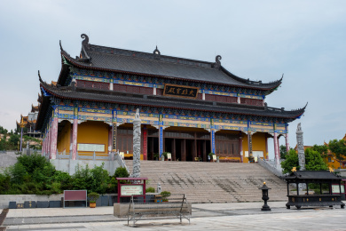 中国安徽省蚌埠市锥子山栖岩寺风光