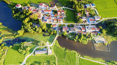 航拍中国安徽宣城市江南夏日田园风光