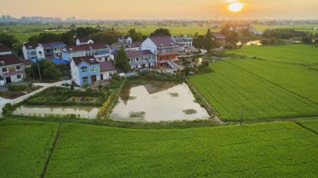 航拍中国安徽宣城市江南夏日田园风光