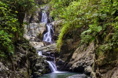 中国广东省梅州市丰顺八乡大峡谷
