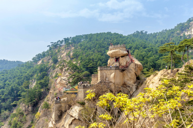中国辽宁省锦州北镇市医巫闾山白云关