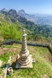 辽宁锦州北镇医巫闾山脉大芦花景区