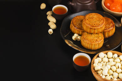 传统节日八月十五，月饼美食