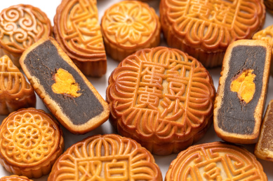 中国的中秋节传统美食糕点——月饼