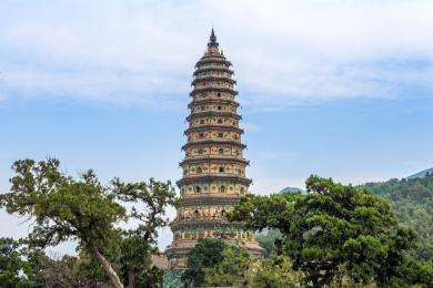 中国山西省临汾市洪洞县广胜寺琉璃古建筑飞虹塔