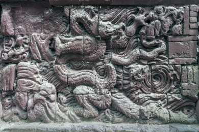 中国山西省临汾市洪洞县广胜寺下寺龙砖雕