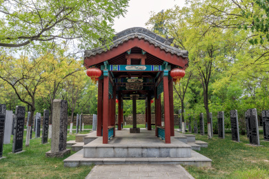 中国山西省洪洞县大槐树寻根祭祖园功德碑亭