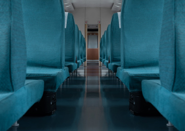 中国普通火车车箱内整洁无人