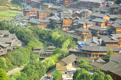 俯拍贵州省黔东南州西江千户苗寨村寨