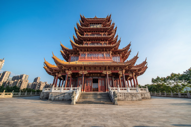 中国湖南省郴州市五岭公园山顶市广场和五岭阁