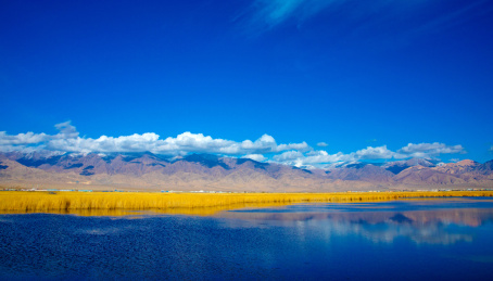 中国青海海西蒙古族藏族自治州大柴旦翡翠湖