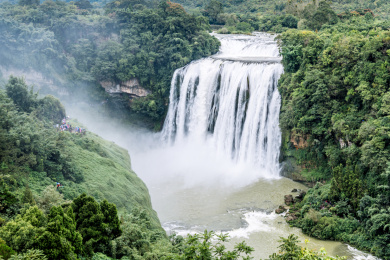 中国贵州安顺黄果树大瀑布高视角风光特写