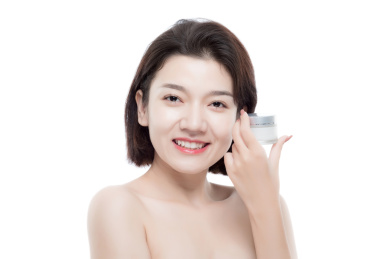 棚拍白背景年轻亚洲女性美容