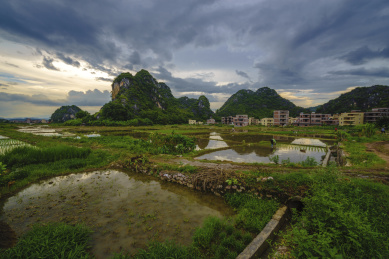 中国云浮市罗定县田园灌水自然风光