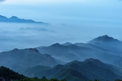 中国河北秦皇岛正冠岭长城云海