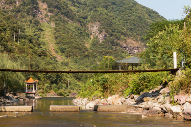 秋日阳光下的湖南永州江永小古源风光