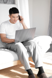 一位年轻的中国男子肖像