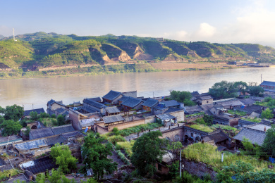 黄河岸边的中国山西省临县碛口古镇风光