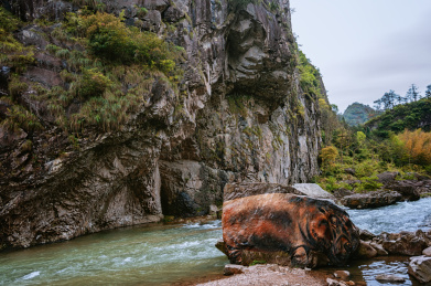 中国浙江省温州市永嘉县楠溪江石桅岩