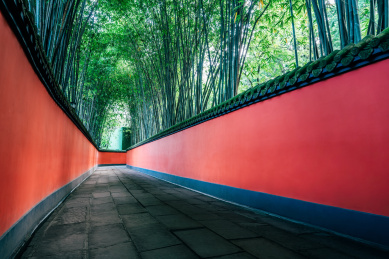 中国四川成都武侯祠红墙长廊