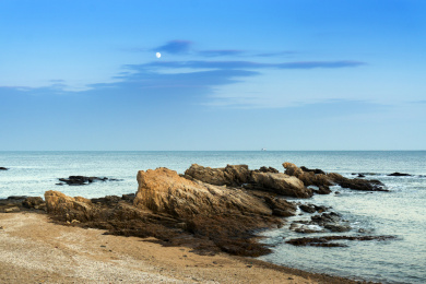 山东日照任家台礁石公园海滨风景