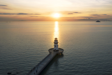 广东珠海香洲区爱情邮局灯塔日出