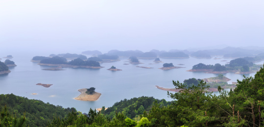 航拍杭州千岛湖风光