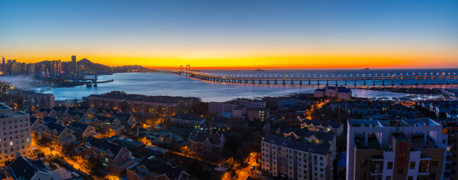 辽宁大连冬季星海湾日出景观